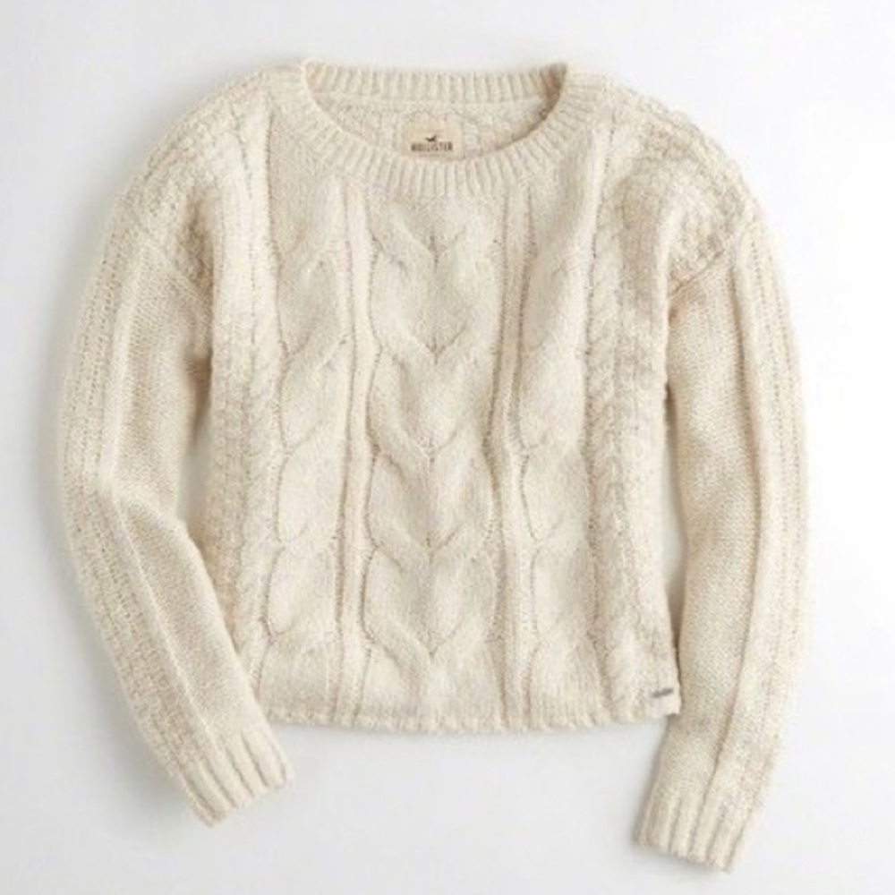 Hollister Cable Knit Sweater (color: cream) - Size XS